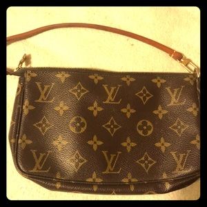 Louis Vuitton Clutch type handbag